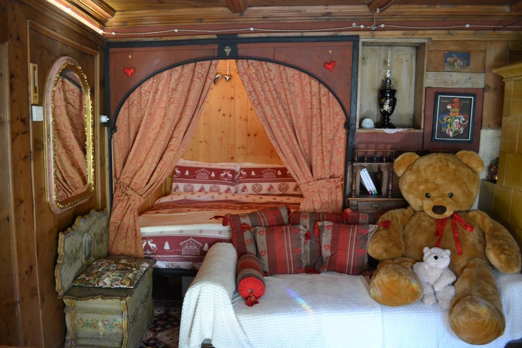 B&B La Tana Dell'Orso - Die Baerenhoehle 카스텔로디피엠므 외부 사진